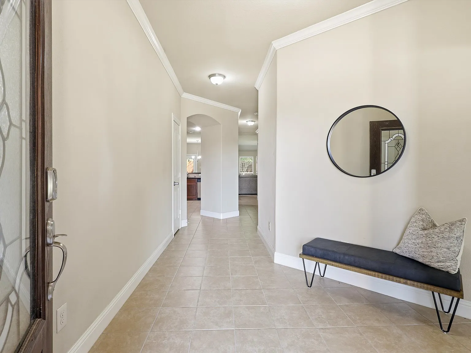 3 bed, 1862 sqft, $2,500 — Photo 3