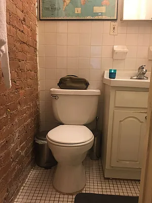 Rented by Meraki Realty LLC | media 9