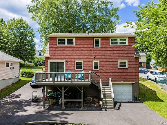 4th image of 24 Mountain Avenue