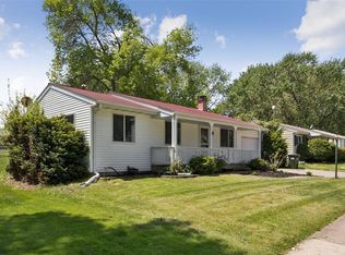 2211 Hollywood Blvd, Iowa City, IA 52240
