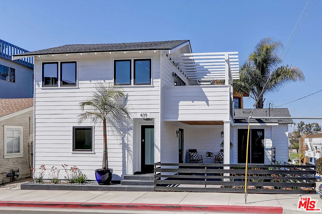 3 bed, 2.5 bath, $9,995 — Photo 3