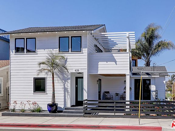 2nd image of 439 8th St