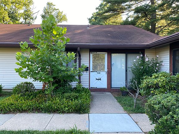 2nd image of 56 Amberly Dr Unit B