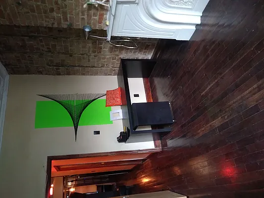 Rented by Smartequities Management LLC | media 4