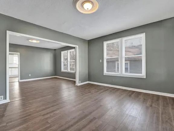 2nd image of 3415 Rockwood Ave