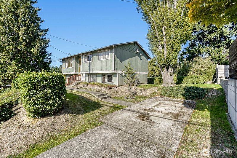 2nd image of 4200 S Ferdinand Street