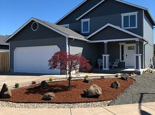 231 Canary Ave, Creswell, OR 97426