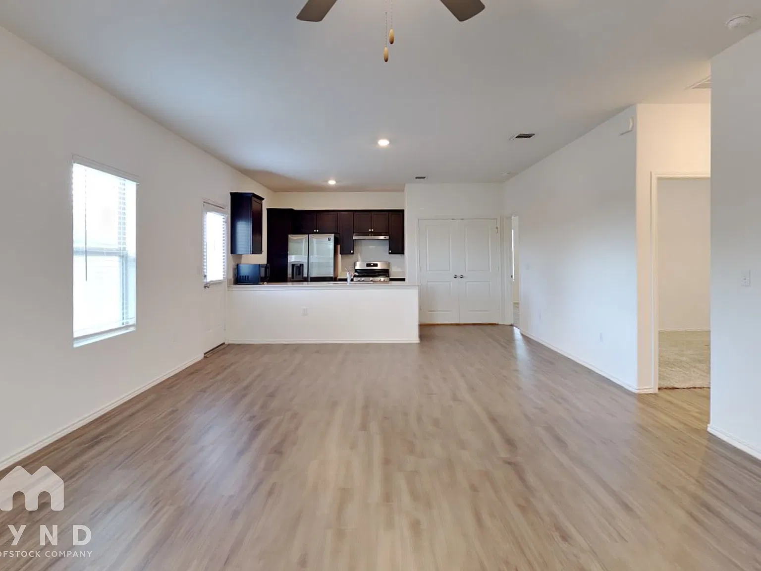 3 bed, 2.0 bath, 1626 sqft, $2,035 — Photo 3