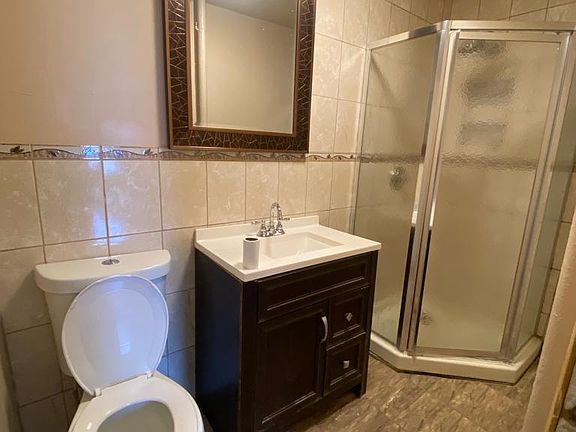 5th image of 361 Bronx Park Ave Floor 2