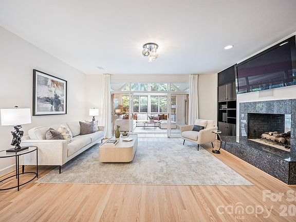4th image of 5901 Marsailles Ct
