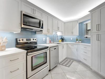 5650 Camino Del Sol #104, Boca Raton, FL, 33433