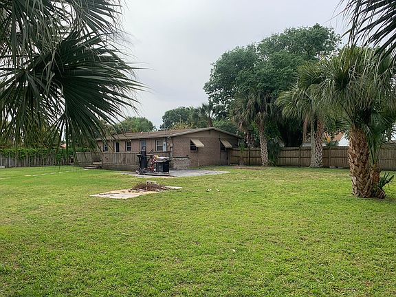 3rd image of 66 Hurwood Ave