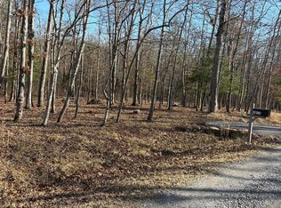 1015 Gray Eagle Dr, Crossville, TN 38572