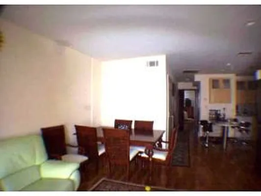 Sold by Century 21 Mizrahi Realty | media 4
