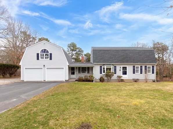 31 Winston Ave, Bourne, MA 02532