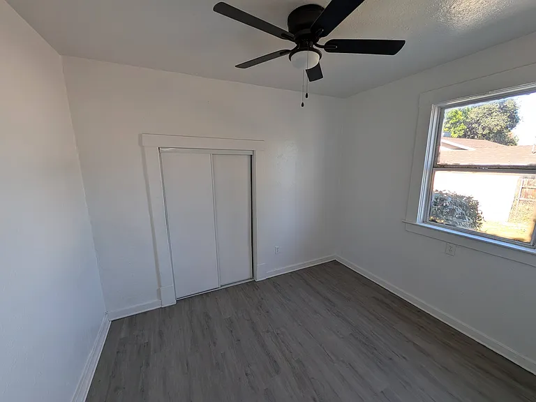780 E 9th St #780 — Photo 4