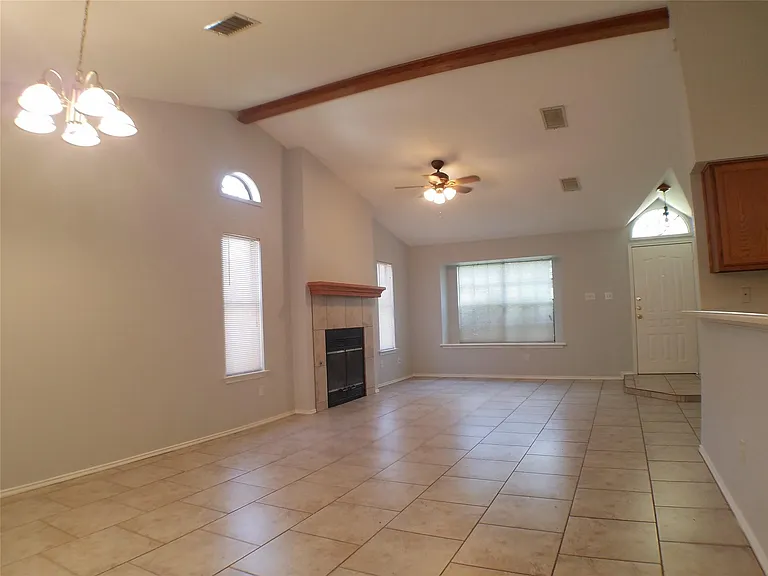 8310 Los Ranchos Dr — Photo 4