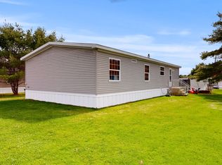 8 Sheldon Place, Lewiston, ME 04240