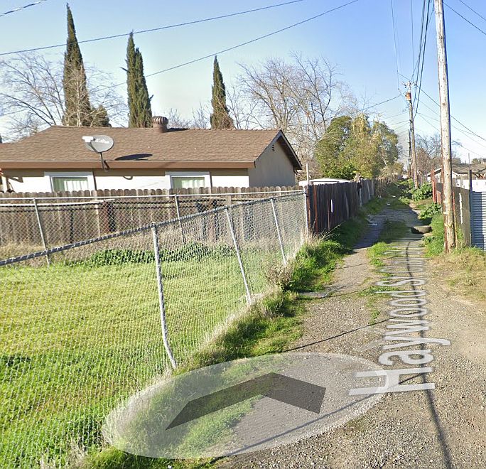 2nd image of 3812 Haywood St