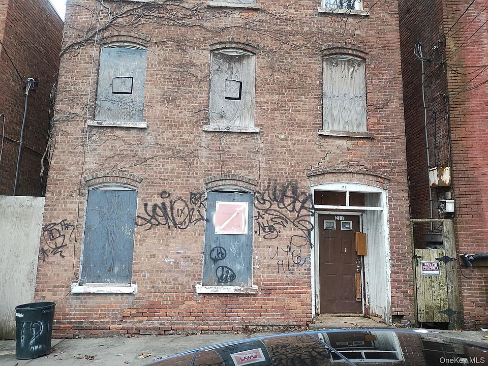 2nd image of 211 N Miller Street