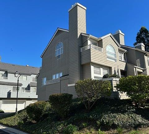2nd image of 1006 Barber Ln