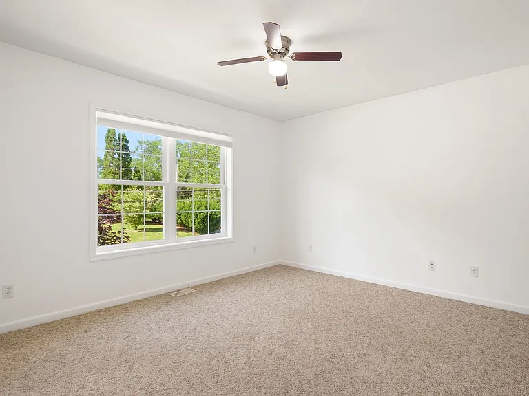 812 Union Ave NE — Photo 10