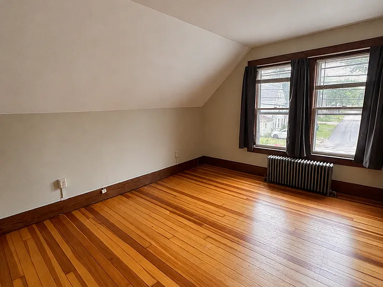 222 N Main St — Photo 13