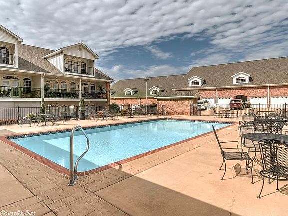 5th image of 451 Lakeland Dr