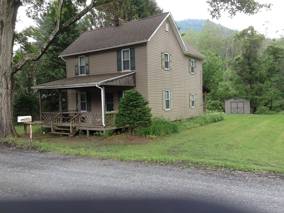 Cabin with creek frontage
