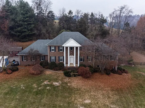 7664 Kiser Rd, Mount Crawford, VA 22841