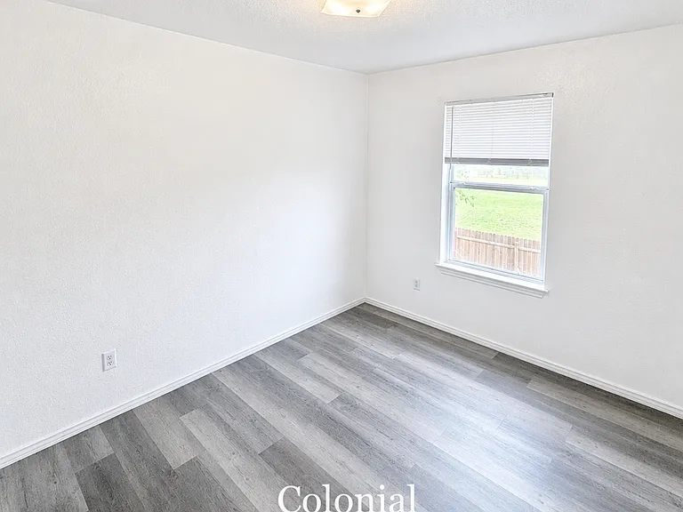 1708 Kylie Cir #A — Photo 7