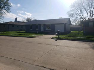 231 S William Ave, Fremont, NE 68025