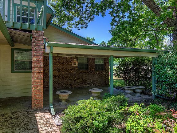 3rd image of 9464 Farm Road 269 S