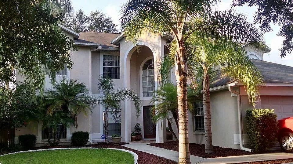 11214 Longbrooke Dr
