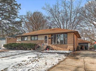 22720 Ridgeway Ave, Richton Park, IL 60471