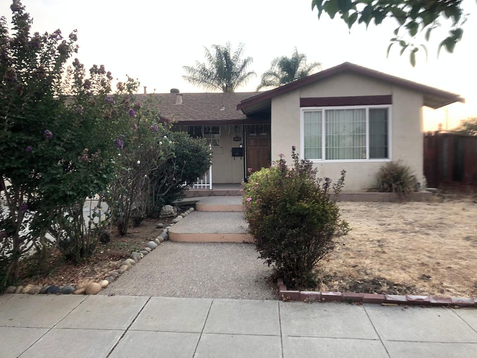 1st image of 3008 Remington Ct