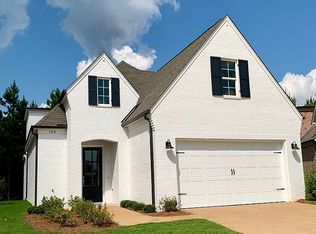 124 Glen Alden Cir, Oxford, MS 38655