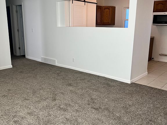 5th image of 810 S 34th St