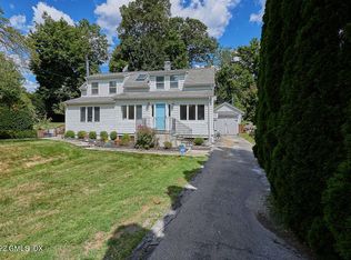 24 Tremont St, Cos Cob, CT 06807