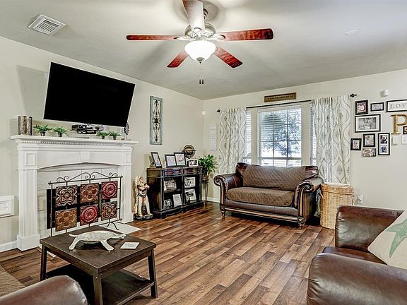 5th image of 205 Meadowhill Ln
