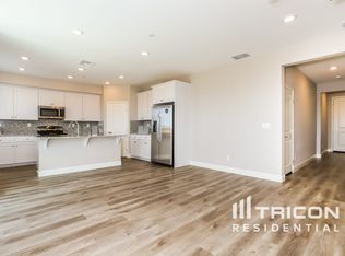 2075 Comstock Ln, Lincoln, CA 95648