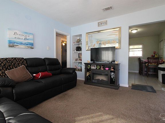 5th image of 202 Garfield Dr