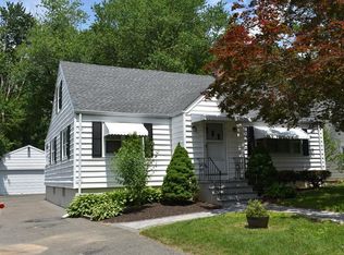 400 Dexter Dr, Bridgeport, CT 06606