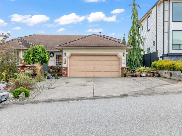 2830 Crossley Dr, Abbotsford, BC V2T 5H4