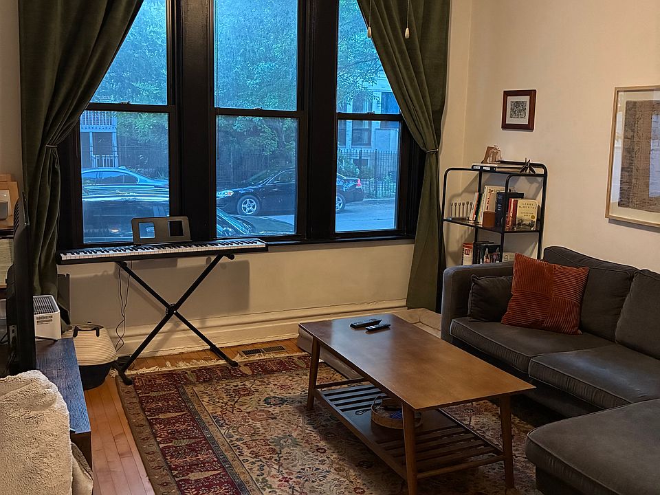 1st image of 1503 N Paulina St APT 1F