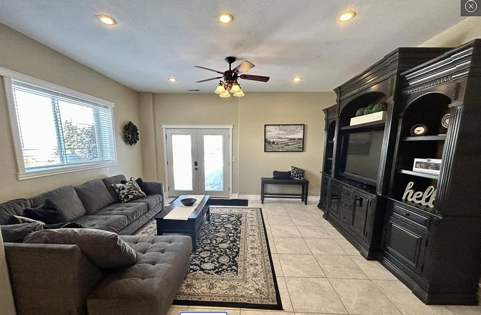 2 bed, 1200 sqft, $1,400 — Photo 2