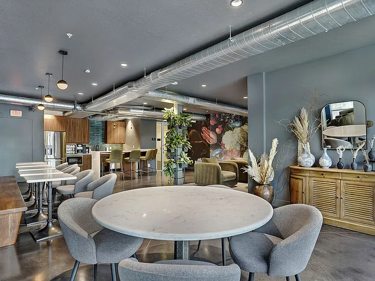 Lotus Republic Apartments — Photo 7