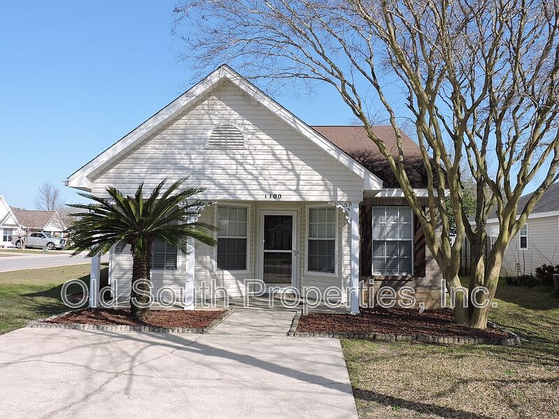 1st image of 1100 Sweetbriar St