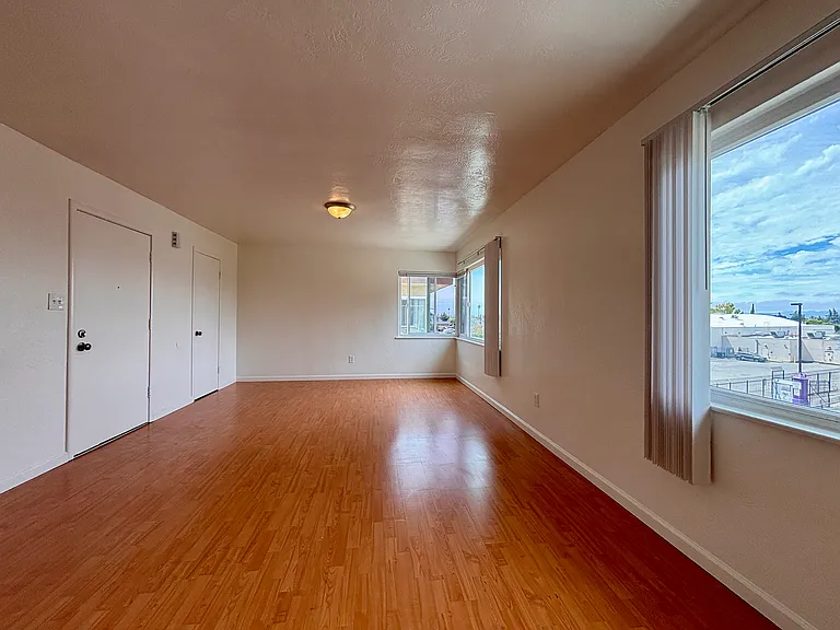 8634 Macarthur Blvd #86234 — Photo 3