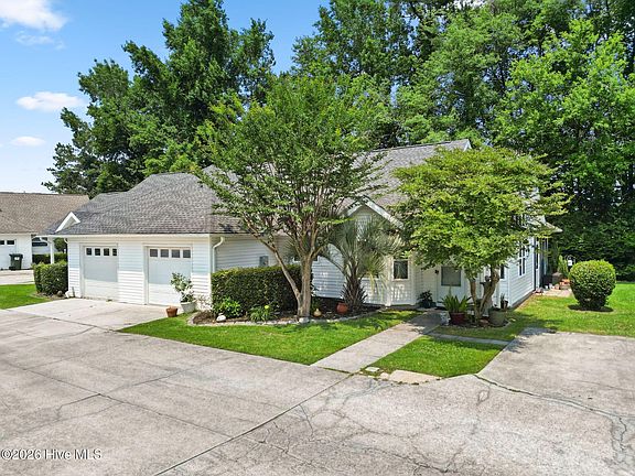 3rd image of 3314 Belmont Circle